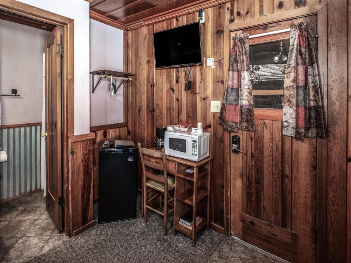 Apache Village Cabinette 13, Queen Bed, Midtown, Sleeps 2 Руідозо Екстер'єр фото